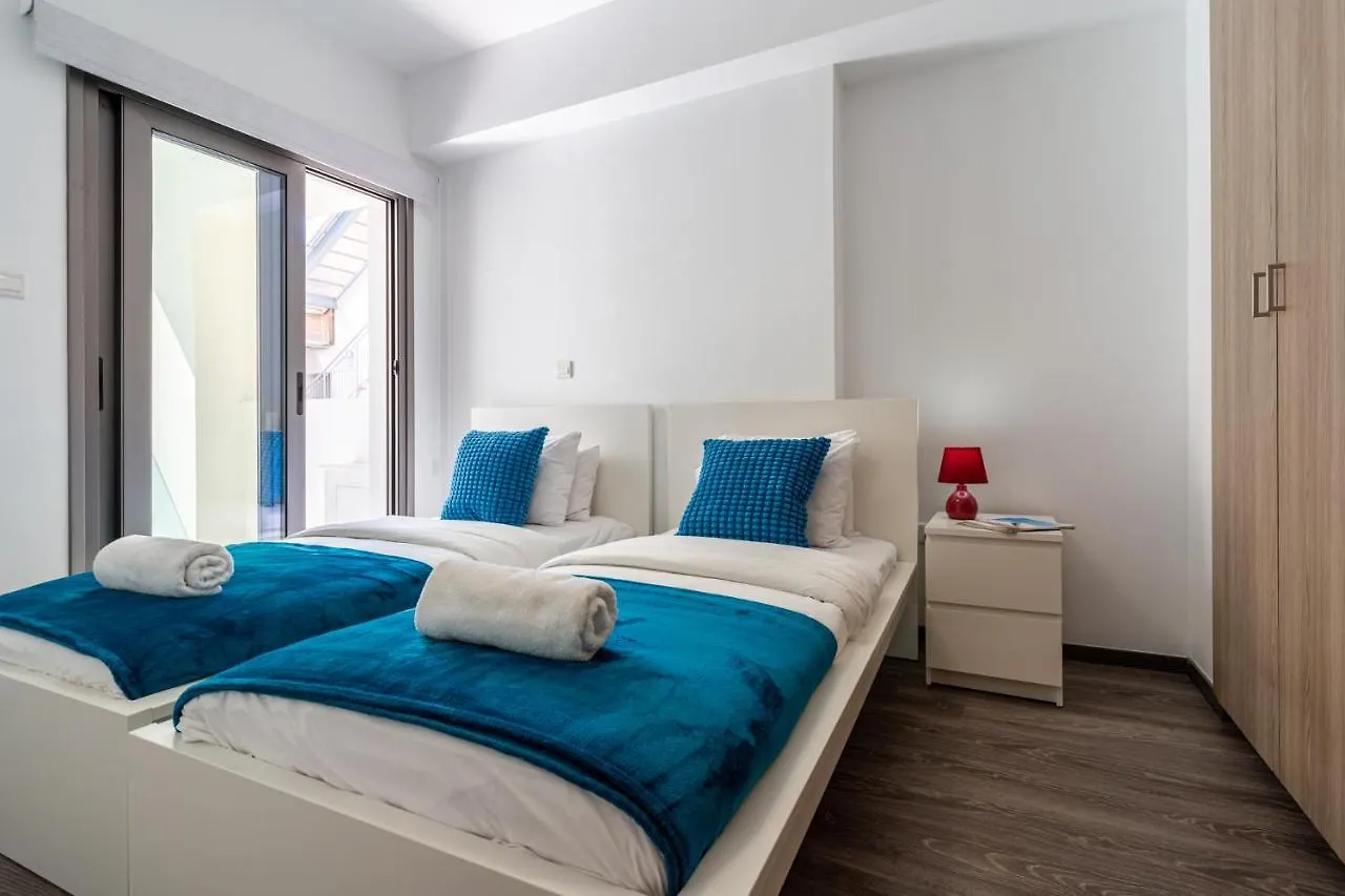 Crystal 2-Bedroom Apartment In Lárnaca